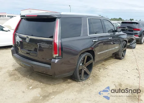 2015 Cadillac Escalade Luxury z USA, uszkodzony, nr VIN 1GYS3BKJ9FR268562